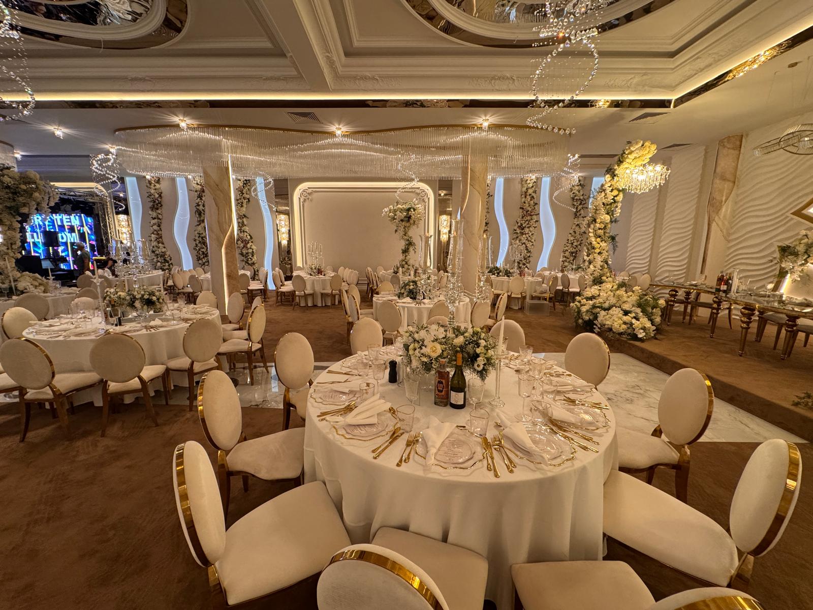 Luxury Ten Ballroom salon elegant pentru evenimente în Constanța